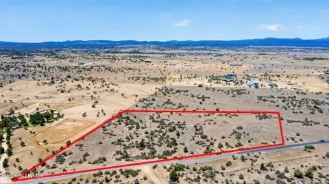 Large Equestrian-Ready Home Lot