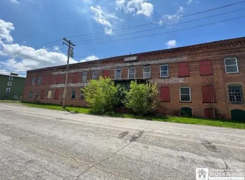Three-Floor Flex Building