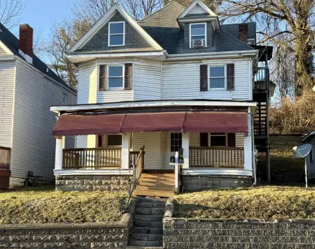 Fairmont Multifamily Property For Sale