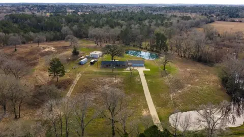 Picturesque Farm on 59 Acres