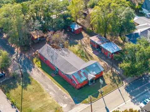 Multi-Unit Bed & Breakfast Property