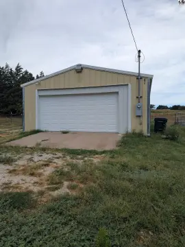 Agricultural Land with Insulated Shop