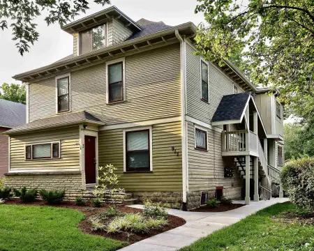 Six-Unit Apartment Building