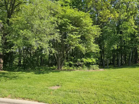 Residential Land in Fox Haven