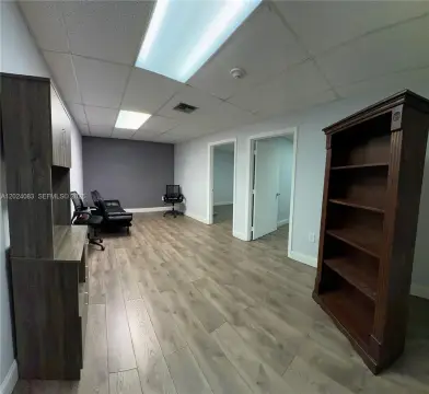 Virginia Gardens Office Unit