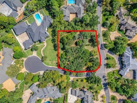 Buildable Corner Lot in Gated Community