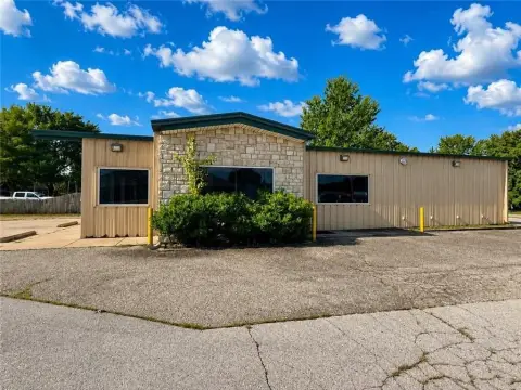 Restaurant Building with Drive-Through