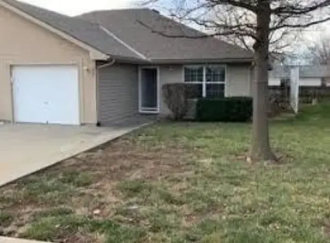 Half Duplex with One-Car Garage
