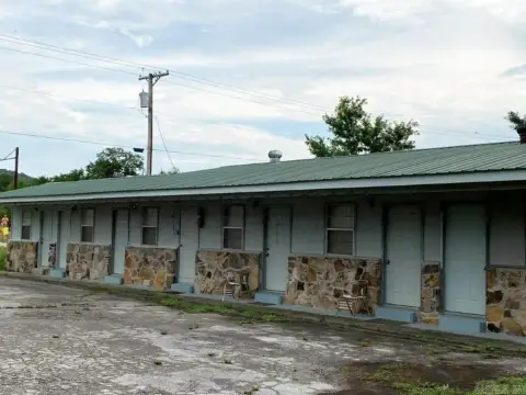 Saint Joe Motel and Home