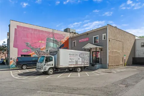 Versatile Commercial Space on Mamaroneck