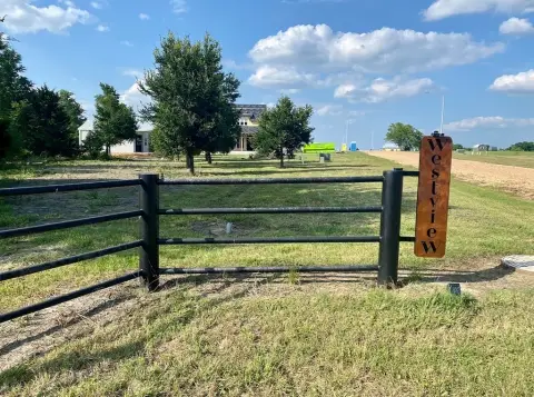 Residential Lot in Fayetteville, TX