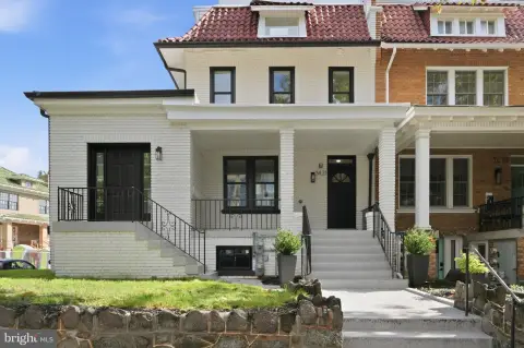 5-Unit Apartment Building