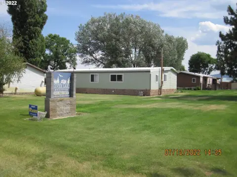 Mobile Home and RV Park with Laundry