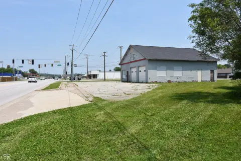 Two-Story Auto Shop Building