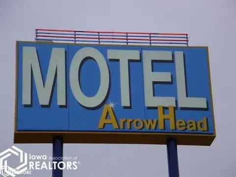 29-Suite Motel with Multiple Buildings