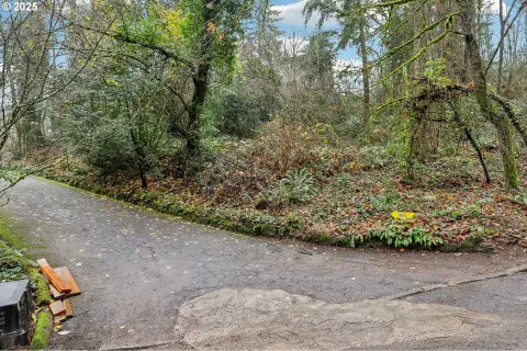 Residential Land in Portland Heights