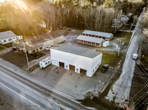 Versatile Commercial Building on Route 133