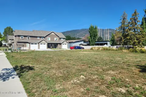 Sandpoint Tri-Plex Development Opportunity