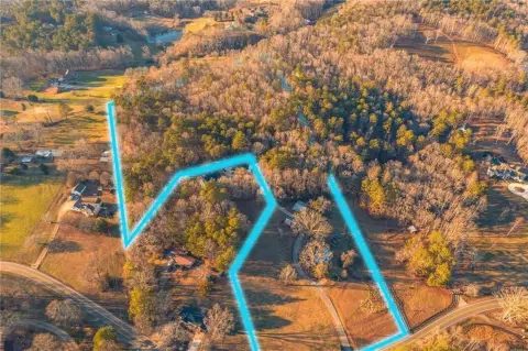 16.97 Acres in Clayton Community