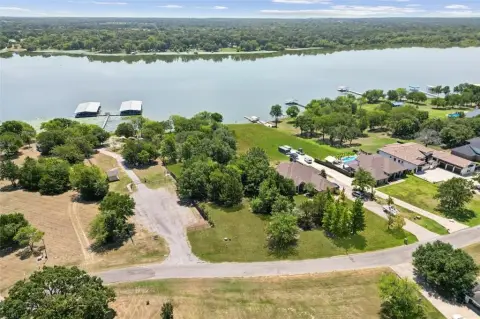 Lakefront Lot on Lake Tawakoni