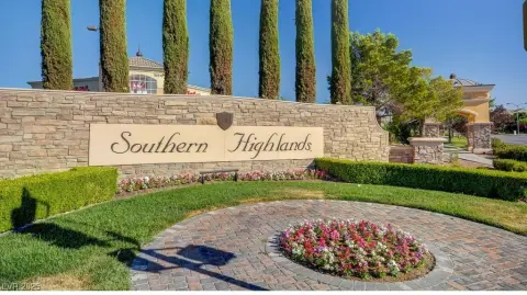 Vacant Lot in Guard-Gated Community