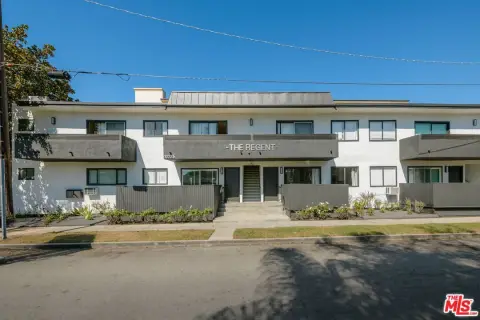 7-Unit Apartment Building