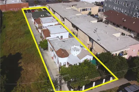 Quadplex with Separate Buildings