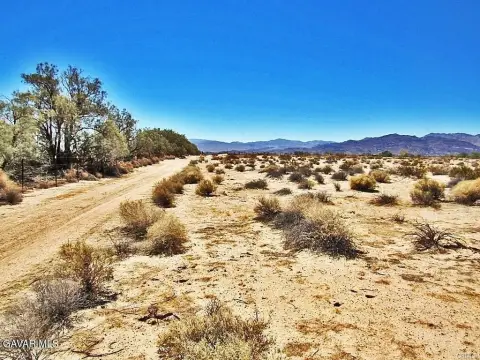 Newberry Springs 4.7 Acre Parcel