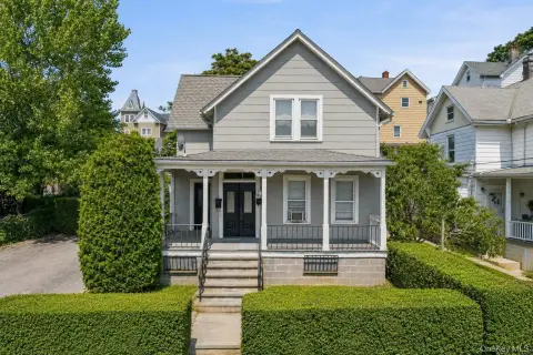 Two-Family Duplex with Deep Lot