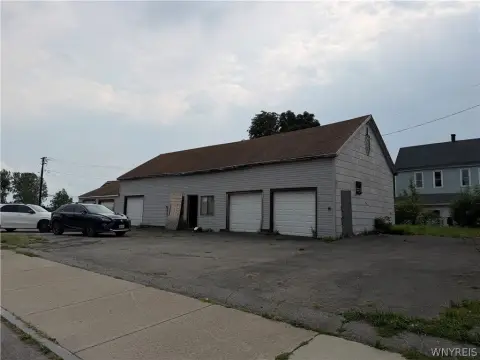 Auto Shop with N-3E Zoning