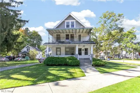 2-Unit Duplex with Storage