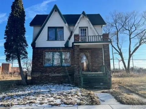 Detroit Colonial Rehab Opportunity