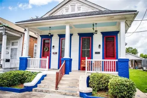 Duplex with Updated Interiors
