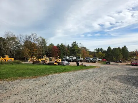 Truck Parking and Storage Yard