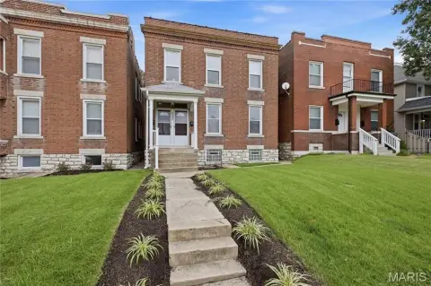 Two-Unit Duplex With Updates