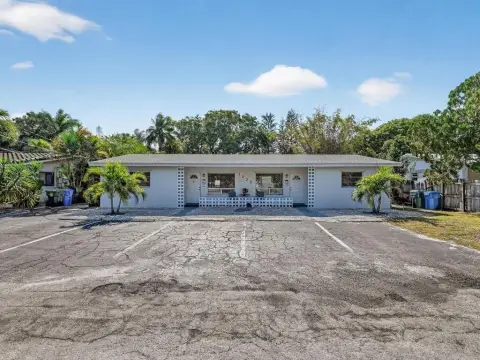 Oakland Park Duplex Investment Opportunity