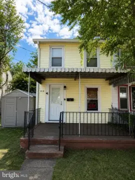 Attached Townhome with Large Backyard