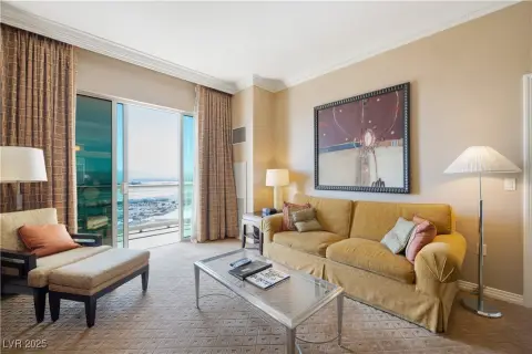 Luxury High-Rise Penthouse in Las Vegas
