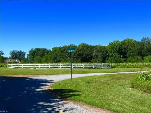 Scenic Land Near Lancaster Creek