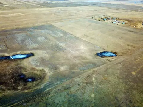 320 Acres Near Milk River