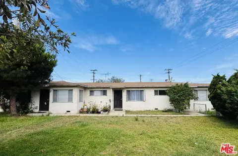 Three-Unit Triplex with Garage