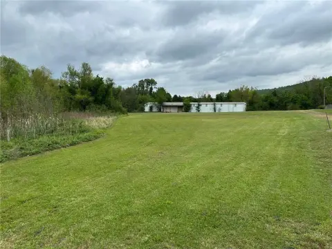 Warehouse on Commercial Acreage