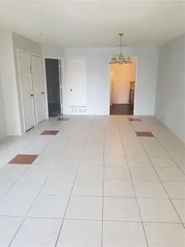 Arlington Duplex: Investor Special
