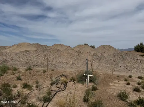 Residential Land in Buckeye, AZ