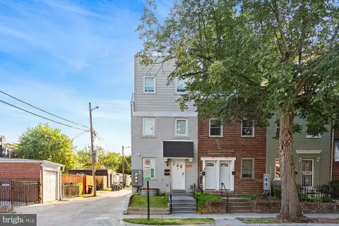Two-Unit Duplex with Separate Utilities