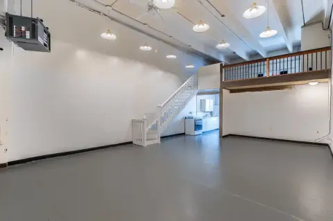 Open-Concept Live-Work Loft Space