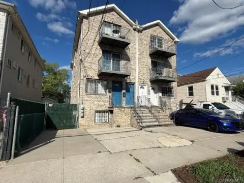 New Duplex Multifamily Home