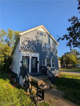 Triplex with Detached Garage
