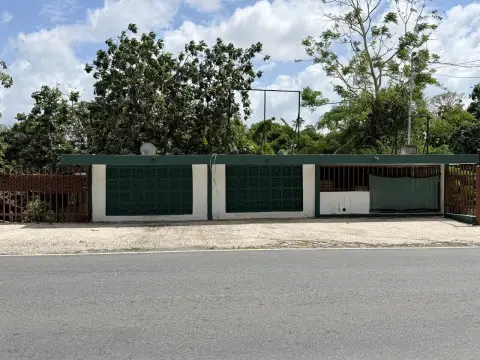 Quadplex with Four Apartments