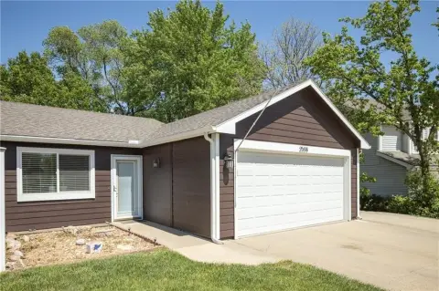 Updated Duplex in Prime Location